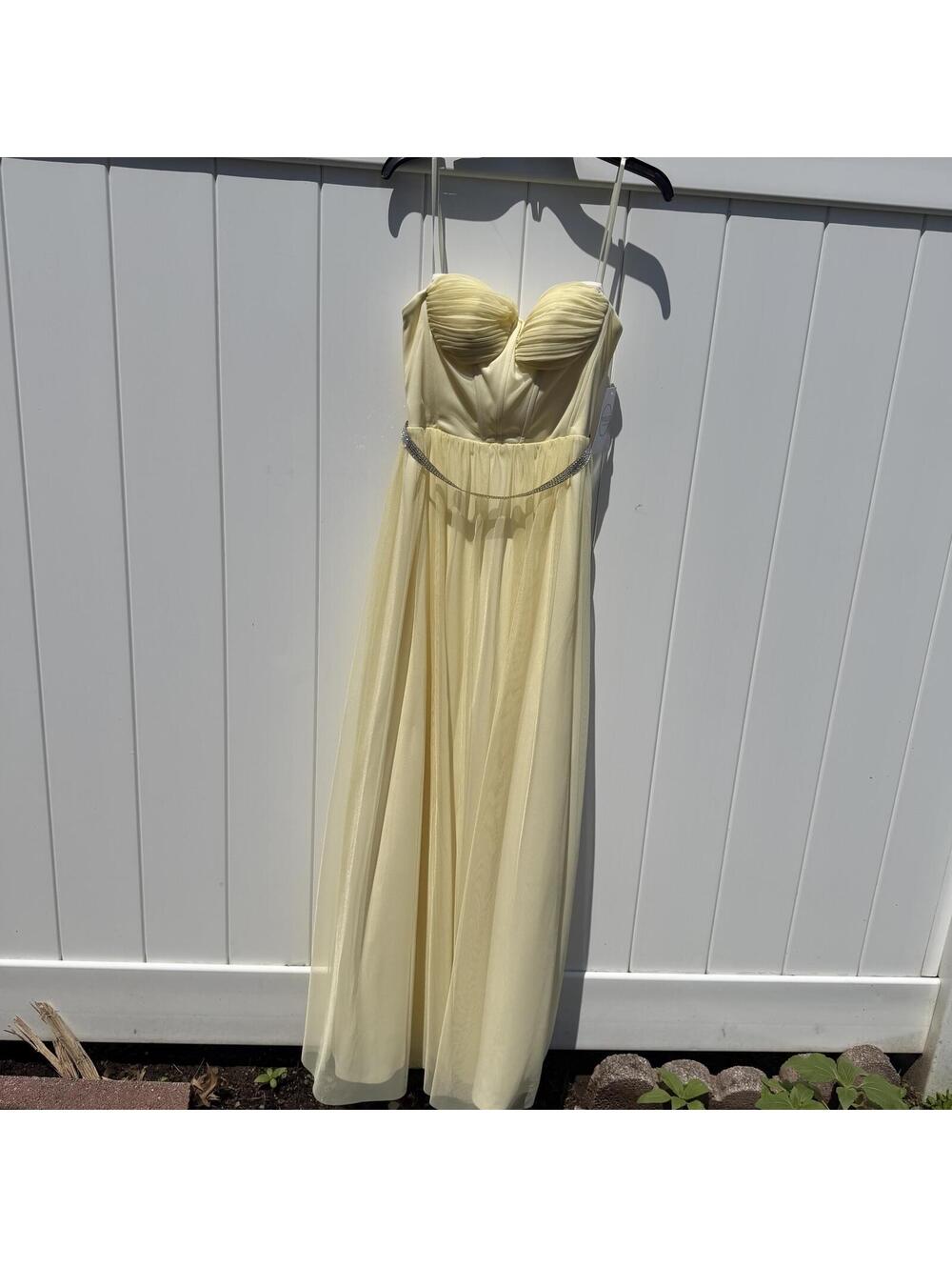 NWT Violet Weekend Yellow Strapless Sweetheart Maxi Gown Ruched Size 5/6 Formal